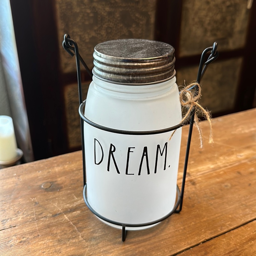 Like New Rae Dunn Frosted Mason Jar and rack.